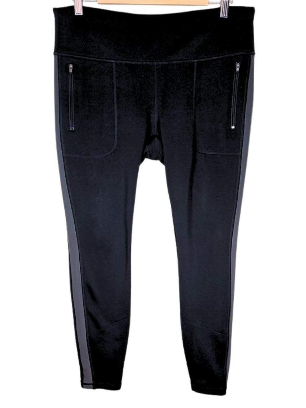Athleta Stellar City Tight Black High Waist Zip Pocket Legging Sz L Travel